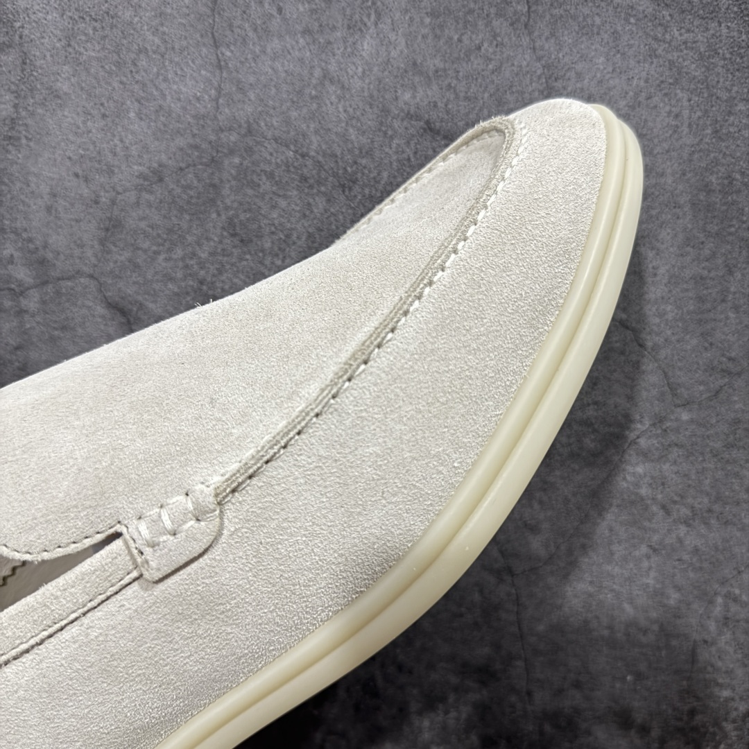 图片[6]-【佛山超A版】Loro Piana LP Walk Low 生活系列低帮复古百搭德训风休闲运动板鞋一脚蹬 意大利顶级奢侈品牌·诺悠翩雅 这款新款绒面革网球鞋采用超低帮设计 适合全年穿着 并具有防水性能 包边鞋底营造轻松迷人的色彩组合 将功能性与低调个性风格和谐融合 打造都市着装的理想鞋履选择 鞋跟处饰以Kummel色嵌片 柔软小牛皮鞋舌 压印LP徽标 棉质鞋带材质 鞋面：牛剖层绒面革 鞋底：橡胶 衬里：牛皮革 尺码： 39 40 41 42 43 44 45-选品中心