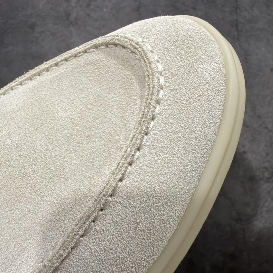 图片[5]-【佛山超A版】Loro Piana LP Walk Low 生活系列低帮复古百搭德训风休闲运动板鞋一脚蹬 意大利顶级奢侈品牌·诺悠翩雅 这款新款绒面革网球鞋采用超低帮设计 适合全年穿着 并具有防水性能 包边鞋底营造轻松迷人的色彩组合 将功能性与低调个性风格和谐融合 打造都市着装的理想鞋履选择 鞋跟处饰以Kummel色嵌片 柔软小牛皮鞋舌 压印LP徽标 棉质鞋带材质 鞋面：牛剖层绒面革 鞋底：橡胶 衬里：牛皮革 尺码： 39 40 41 42 43 44 45-选品中心