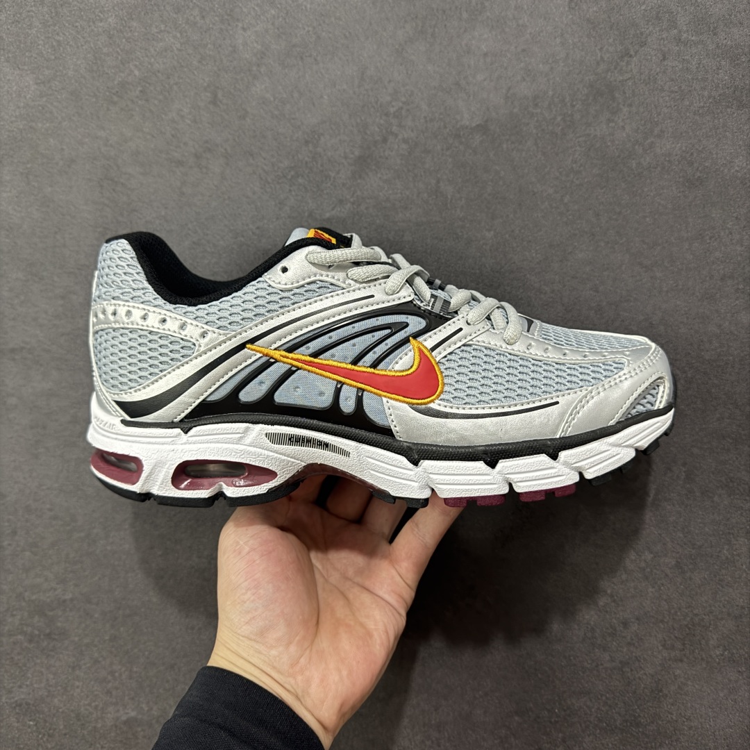 【原厂版】Nike Air Max Moto 2K 百搭舒适耐磨 低帮跑步鞋 银橙 官方同步配色 夏季新款 低帮轻便休闲透气网面跑步鞋 货号: HQ2056 尺码: 36 36.5 37.5 38 38.5 39 40 40.5 41 42 42.5 43 44 45-选品中心