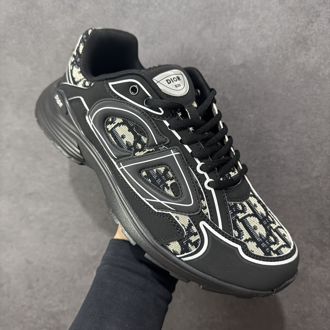 图片[3]-【公司级】Dior B30 迪奥 B30 CD鞋 低帮 黑白色 网布圆头系带 侧面字母徽标低邦生活休闲鞋 Christian Dior，简称迪奥(Dior) ，是法国著名高价奢侈品品牌。迪奥公司由法国时装设计师克里斯汀.迪奥创立，总部设在巴黎。 自1946年创始以来，Dior一直是华丽与高雅的代名词。不论是时 装、化妆品或是其他产品，克里斯汀.迪奥在时尚殿堂一直雄踞顶端Dior之所以能成为经典，除了其创新中又带着优雅的设计，亦培育出许多优秀b的年轻设计师。 货号：3SN279ZRF _H912 尺码：36 37 38 39 40 41 42 43 44 45 46 编码：HXSB230240-选品中心