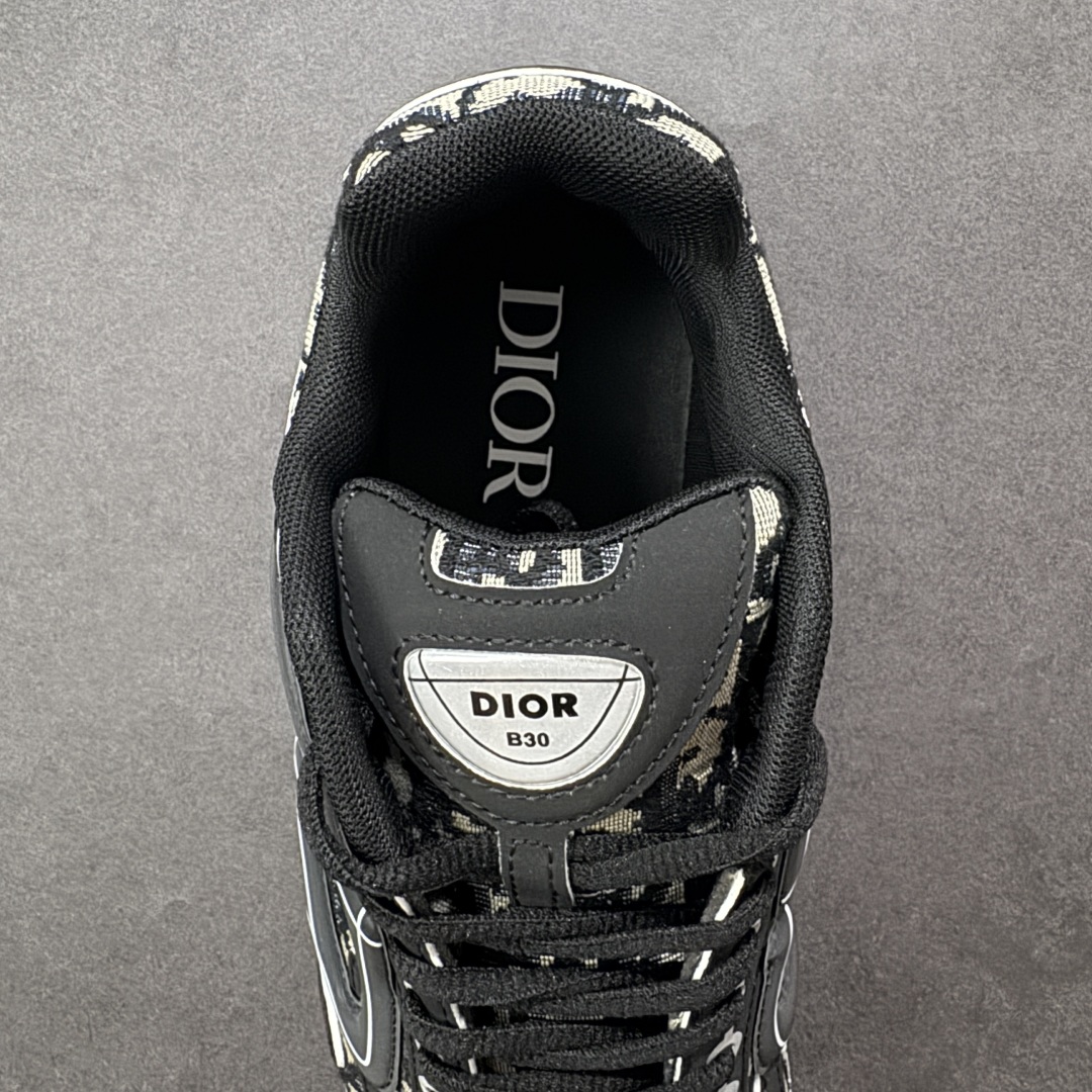 图片[7]-【公司级】Dior B30 迪奥 B30 CD鞋 低帮 黑白色 网布圆头系带 侧面字母徽标低邦生活休闲鞋 Christian Dior，简称迪奥(Dior) ，是法国著名高价奢侈品品牌。迪奥公司由法国时装设计师克里斯汀.迪奥创立，总部设在巴黎。 自1946年创始以来，Dior一直是华丽与高雅的代名词。不论是时 装、化妆品或是其他产品，克里斯汀.迪奥在时尚殿堂一直雄踞顶端Dior之所以能成为经典，除了其创新中又带着优雅的设计，亦培育出许多优秀b的年轻设计师。 货号：3SN279ZRF _H912 尺码：36 37 38 39 40 41 42 43 44 45 46 编码：HXSB230240-选品中心