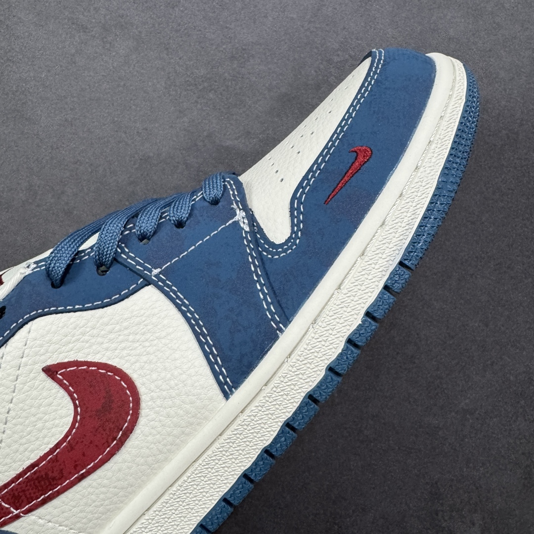 图片[5]-【定制版】Air Jordan 1 Low Sup联名 低帮休闲板鞋 同步官方配色 市场唯一独家头层皮打造 原鞋原档案开发 原厂皮料 原档冲孔鞋头 正确满胶鞋垫 四线拉帮 原厂织唛标 鞋舌高弹海绵填充 货号： QR2025-003 尺码： 36 36.5 37.5 38 38.5 39 40 40.5 41 42 42.5 43 44 45-选品中心