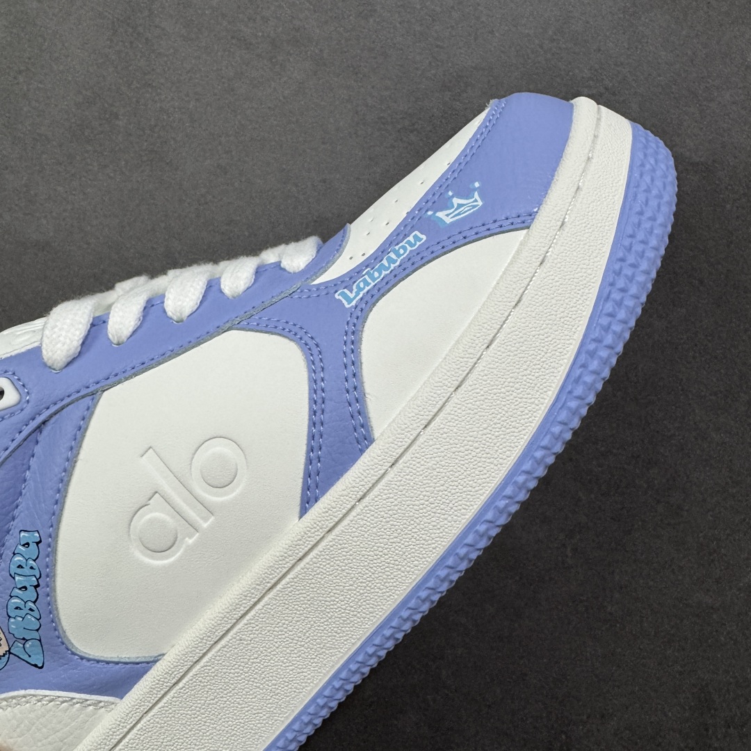 图片[5]-【定制版】Alo Yoga Recovery Mode 拉布布，人气单品 舒适简约防滑耐磨低帮休闲板鞋 Alo Yoga于2007年创立于洛杉矶，意在传播有意识的运动，同时激发人们的健康意识与创造力。品牌的核心理念在于制作能够带来完美体验的瑜伽服饰与功能性单品，让有意识的运动融入并改变生活。 尺码：36-45-选品中心