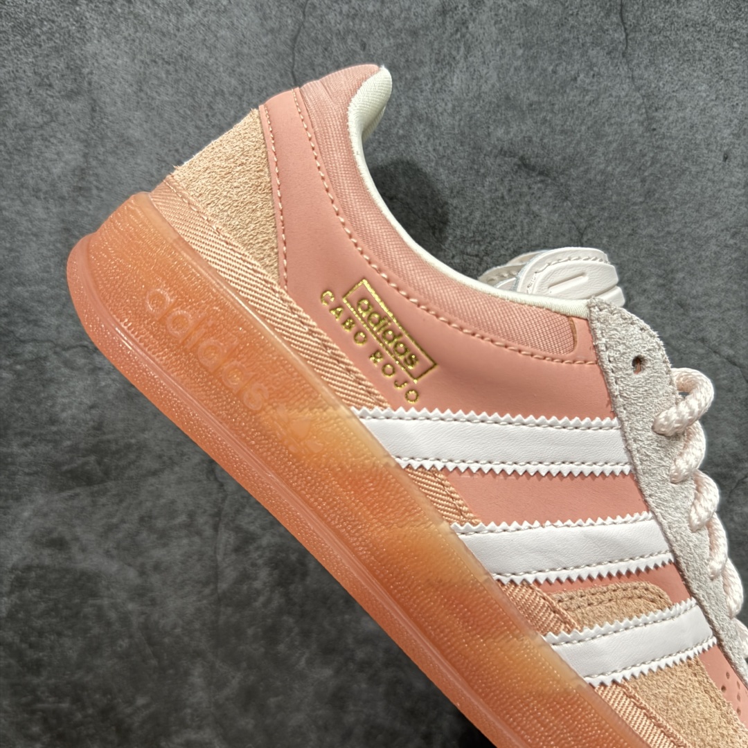 图片[7]-【纯原神版】Bad Bunny x AD 阿迪 Gazelle Indoor 坏痞兔联名低帮运动休闲板鞋 JS5052 鞋面采用皮革环保纤维革材质 外置RB橡胶大底，耐磨不打滑 T字鞋头设计，侧边金色logo 尺码：35.5 36 36.5 37 38 38.5 39 40 40.5 41 42 42.5 43 44 44.5 45-选品中心