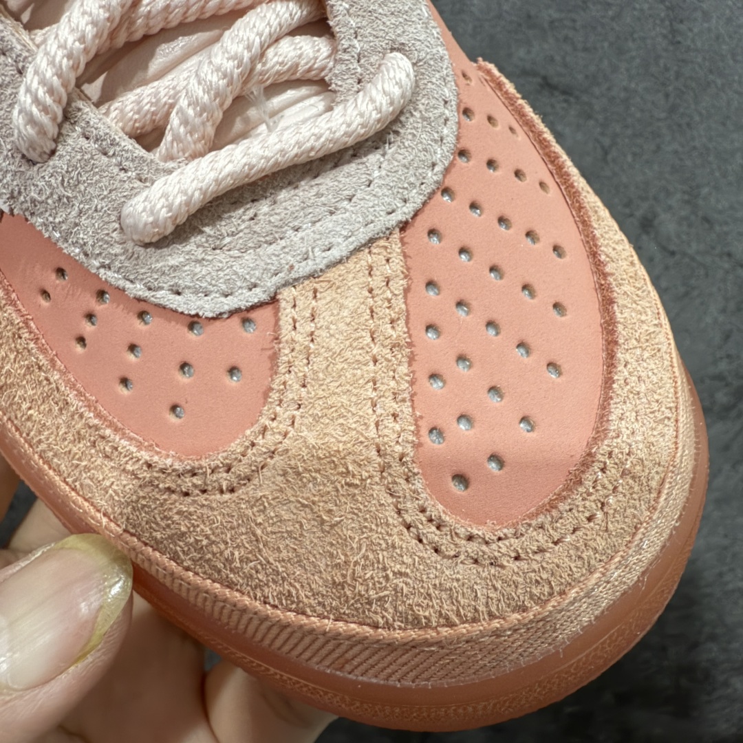 图片[5]-【纯原神版】Bad Bunny x AD 阿迪 Gazelle Indoor 坏痞兔联名低帮运动休闲板鞋 JS5052 鞋面采用皮革环保纤维革材质 外置RB橡胶大底，耐磨不打滑 T字鞋头设计，侧边金色logo 尺码：35.5 36 36.5 37 38 38.5 39 40 40.5 41 42 42.5 43 44 44.5 45-选品中心