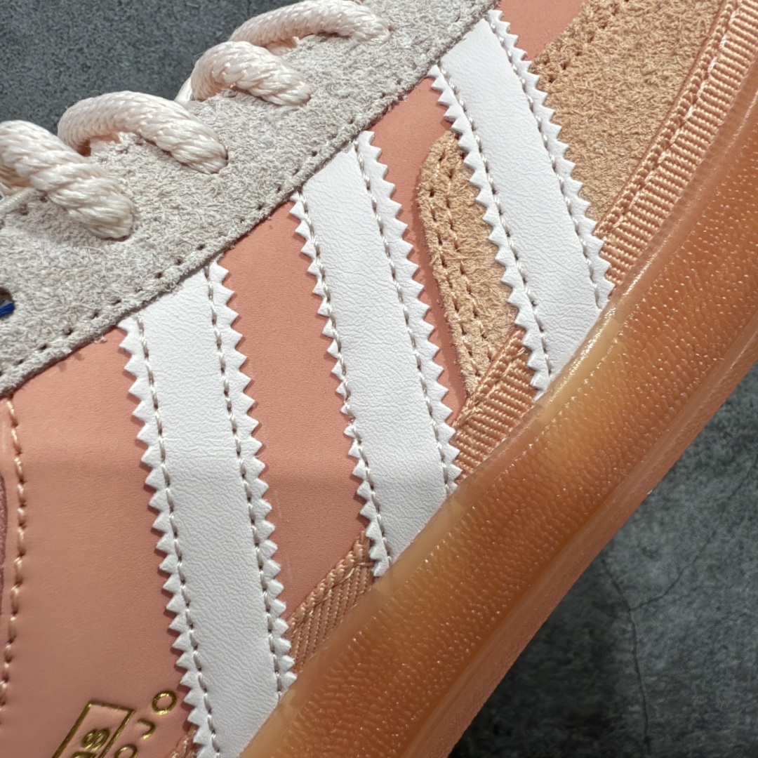 图片[4]-【纯原神版】Bad Bunny x AD 阿迪 Gazelle Indoor 坏痞兔联名低帮运动休闲板鞋 JS5052 鞋面采用皮革环保纤维革材质 外置RB橡胶大底，耐磨不打滑 T字鞋头设计，侧边金色logo 尺码：35.5 36 36.5 37 38 38.5 39 40 40.5 41 42 42.5 43 44 44.5 45-选品中心