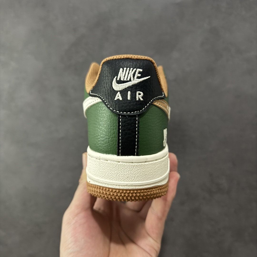 图片[4]-【定制版】Nike Air Force 1\’07 Low UN联名 草绿拼接生胶 空军一号低帮休闲板鞋  #原楦头原纸板 原装鞋盒 定制五金配件 内置全掌气垫 原厂鞋底 货号：JP8028-006  尺码：36 36.5 37.5 38 38.5 39 40 40.5 41 42 42.5 43 44 44.5 45-选品中心