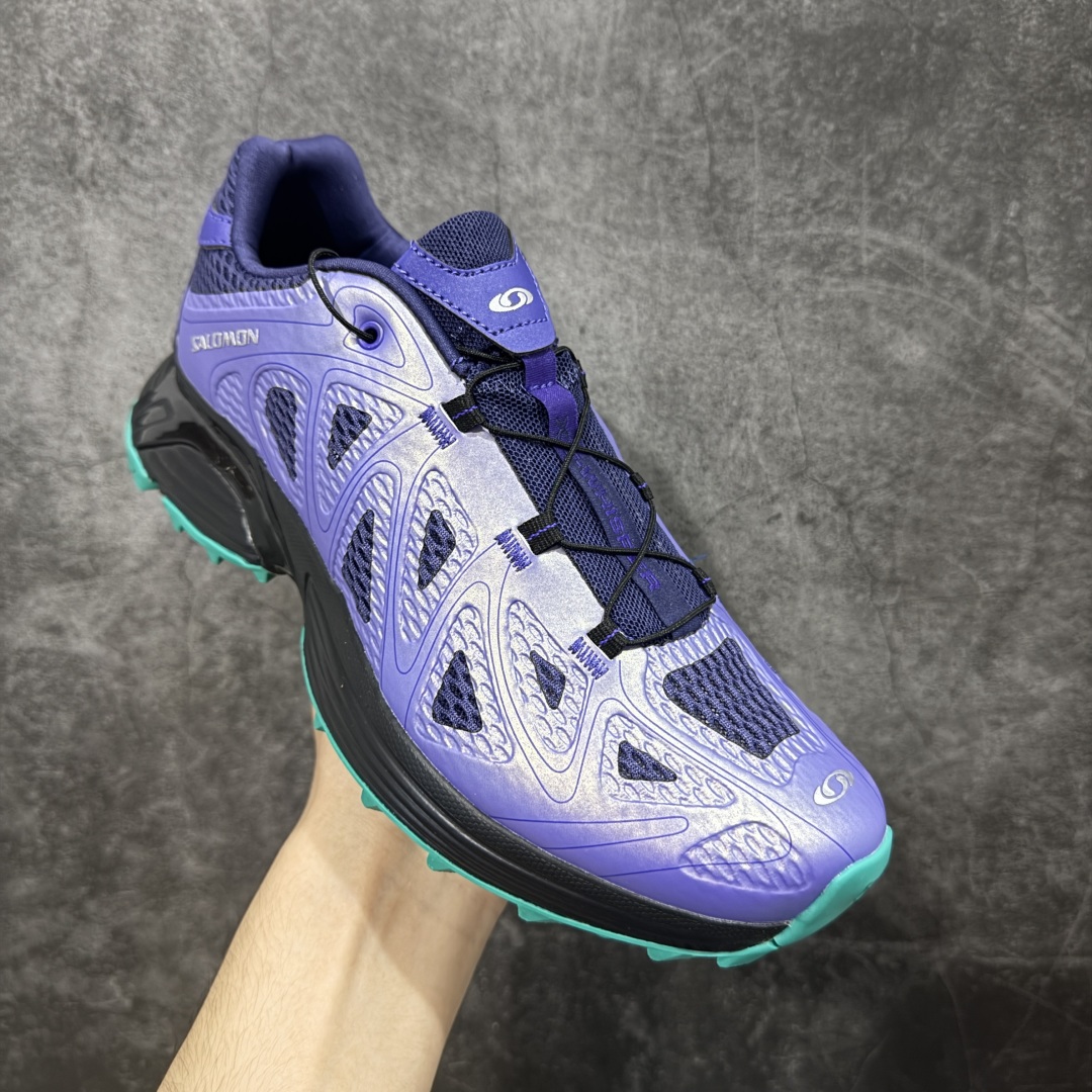 图片[3]-【666版本】SALOMON萨洛蒙 XT-WHISPER VOID 鎏光系列轻便反光跑步鞋 男女同款 幻夜紫 478754 纯原外贸平台特供订单 耗时半年巨作 #全套原纸板楦头开发 #原厂特供网布配套加持 #确保原汁原味 完美呈现版型 #原档数据独家私模五层组合大底 #男女鞋同步官方开发至46 #原装Ortholite轻量化鞋垫 #中底布带钢印编号 原厂TPU锁扣 #进口港宝加持 后跟自然饱满 还原公司包裹性 #鞋面采用SENSIFT贴合技术 #全方位贴合包裹脚型 #鞋跟部鞋底牵引设计 #提供强大的抓地性能 #更适应野外崎岖不平的道路 #基于 SALOMON 初代 XT 鞋身造型并搭载 4D ADVANCED CHASSIS™ 大底打造而成 为这款 XT-WHISPER 带来了多项足部控制与保护等功能性 如在运动过程中控制左右晃动的过程而提高稳定性、改善长途越野过程中足中到足尖的过渡、提高感知岩石的精确度以抵抗尖锐物体对脚底的伤害以及采用动态缓冲来增强穿着舒适感 从而减轻疲劳感 使 XT-WHISPER 成为一双舒适且安全的户外之履 货号：478754 尺码：36 36.5 37.5 38 38.5 39 40 40.5 41 42 42.5 43 44 45 46-选品中心