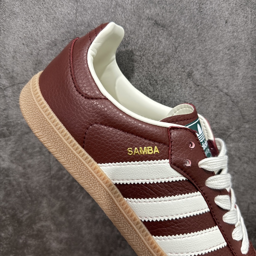 【纯原版】Adidas Samba OG 阿迪三叶草休闲板鞋德训 酒红此款以简约大方的造型设计，给人以随