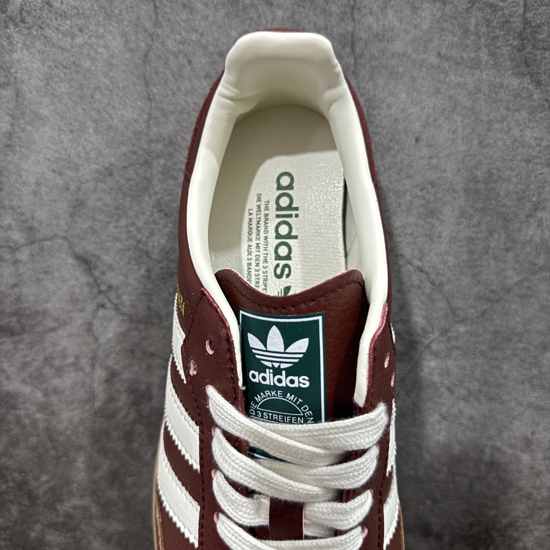 【纯原版】Adidas Samba OG 阿迪三叶草休闲板鞋德训 酒红此款以简约大方的造型设计，给人以随