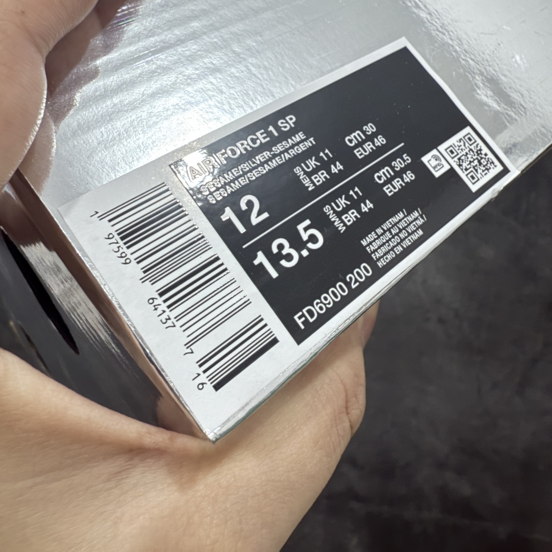 图片[15]-【Top纯原】OFF-WHITE X NK Air Force 1 \” OW联名空军一号低帮板鞋 市售最高工艺 知名厂牌 国内头部一线大厂出品 原鞋原厂贝利皮料打造 正确卡色 所有材料均来自原厂 细节对比原鞋 外贸充正 高端零售专供品质 货号：FD6900-200 尺码：40 40.5 41 42 42.5 43 44 44.5 45 46 47.5-选品中心