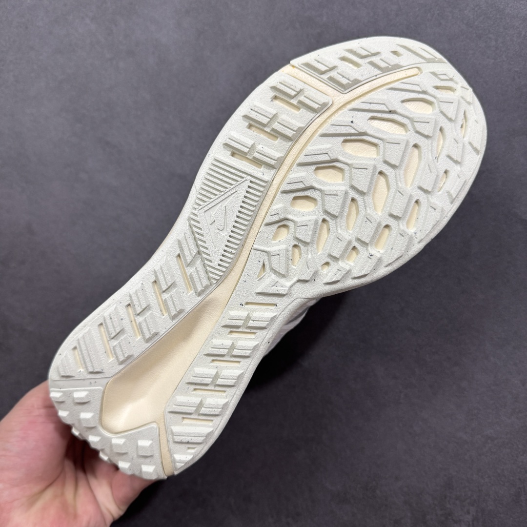 图片[9]-【福利特价】NK Juniper Trail 2 Next Nature 朱尼珀2代系列低帮户外轻量透气休闲运动越野跑鞋 DM0822-101 #原楦开发纸版楦型 #采用Flywire飞线与鞋带相结合鞋面材质 #原楦原纸版数据开发版型 #内里嵌入定型海绵 #全新缓震EVA科技物料中底 #外置防滑耐磨锯齿橡胶大底❗ 尺码：39 40 40.5 41 42 42.5 43 44 44.5 45-选品中心