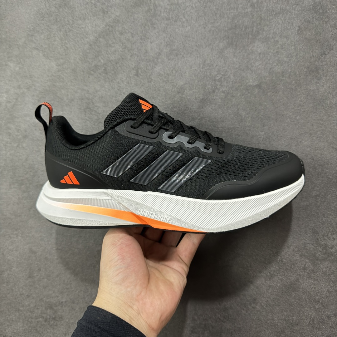 【公司级】AD RUNFALCON 3.0 阿迪全新休闲轻跑鞋 款鞋采用了Dreamstrike+ 中底 将缓冲材质与柔软的织物相结合 以最大限度地减少刺激性摩擦和慢跑后水泡的可能性 在美学方面 Supernova Rise 从自然和生物中汲取灵感 货号:D58363 尺码:40-45-选品中心