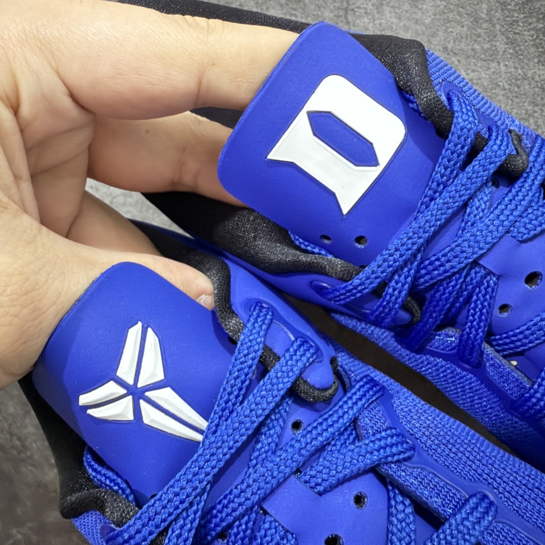 图片[6]-【GX纯原】NK Zoom Kobe Ⅷ System 科比8代复刻实战运动低帮文化篮球鞋 黑蓝白 555035-202 完美复刻公司货 React科技鞋垫加持 实战配置直接拉满 原楦纸板开发 鞋身流线型、后跟塑形 区分土肥圆 原厂针织鞋面一针一线匹配原版 全身鞋材卡料色独家定制 唯一万针立体刺绣SWOOSH 真实底模最大50.5 实战利器 专供海外市场 独立原厂模具 首批不拼图大几率过验 亲测已过 支持各种高强度实战 无需担心 补货周期极长 脚宽建议买大半码 科比系列前掌偏窄 支持七天无理由退换 尺码： 40 40.5 41 42 42.5 43 44 44.5 45 46 47.5 48.5 49.5 50.5-选品中心