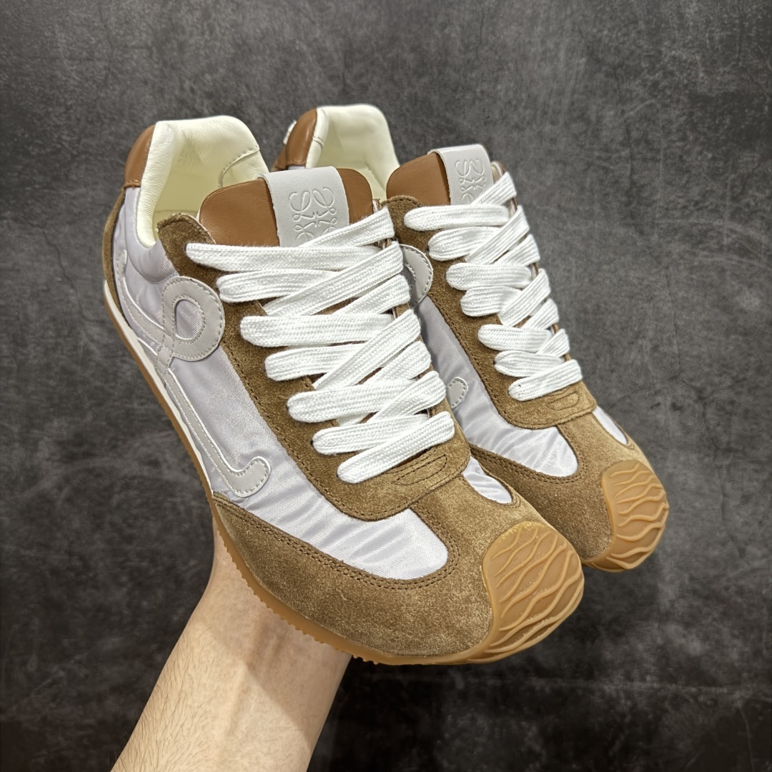 罗意威LOEWE 2025 | Ballet Runner2.0 新款芭蕾舞鞋 目前市场最优品质 细节完