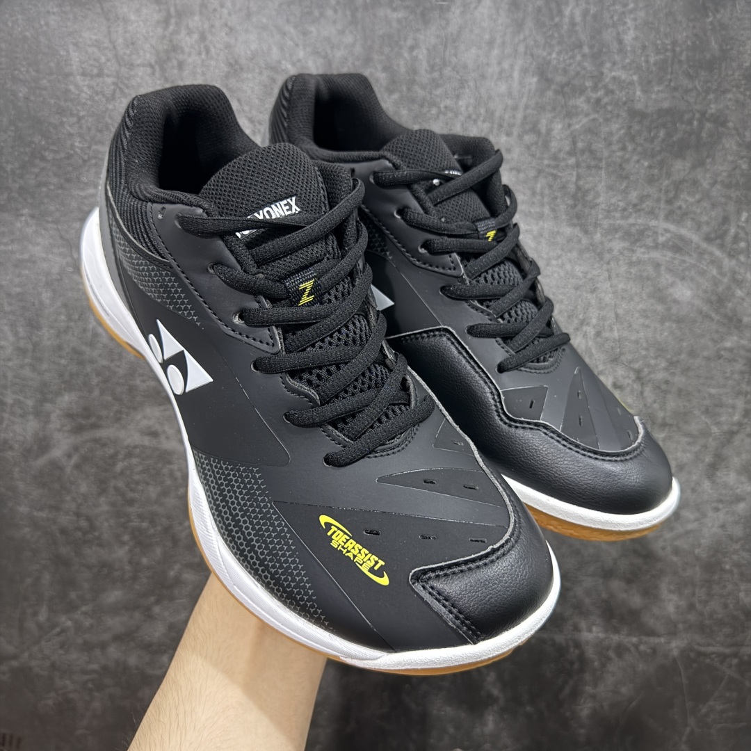 图片[3]-【外贸版】YONEX尤尼克斯 BADMINTON SHOES 织物合成革 舒适透气防滑低帮羽毛球鞋 加宽楦设计，上脚体验更佳，采用动力垫+设计，减震蓄能，保护脚踝;人体工程防撞鞋头，保护脚趾;鞋底采用放射状桨翼大底，提升全方位的防滑性，抓地力更强;大底采用石墨碳素板设计，增强鞋底支撑;网面透气孔设计，增强鞋内热量释放。 尺码：36-45-选品中心