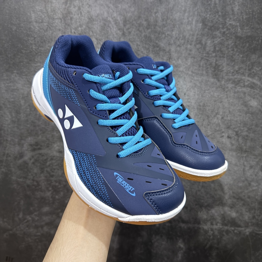 图片[4]-【外贸版】YONEX尤尼克斯 BADMINTON SHOES 织物合成革 舒适透气防滑低帮羽毛球鞋 加宽楦设计，上脚体验更佳，采用动力垫+设计，减震蓄能，保护脚踝;人体工程防撞鞋头，保护脚趾;鞋底采用放射状桨翼大底，提升全方位的防滑性，抓地力更强;大底采用石墨碳素板设计，增强鞋底支撑;网面透气孔设计，增强鞋内热量释放。 尺码：36-45-选品中心