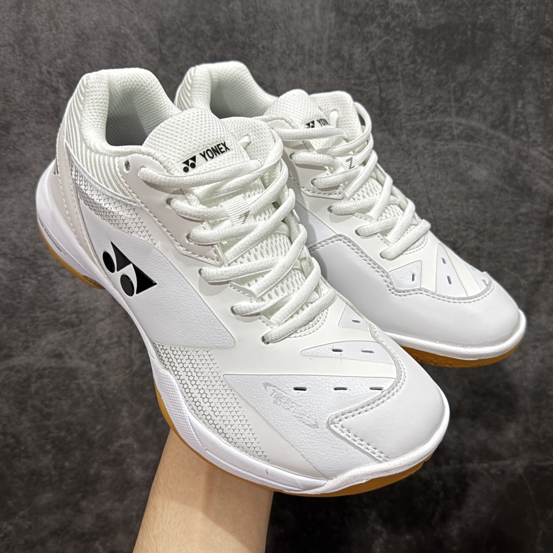 图片[7]-【外贸版】YONEX尤尼克斯 BADMINTON SHOES 织物合成革 舒适透气防滑低帮羽毛球鞋 加宽楦设计，上脚体验更佳，采用动力垫+设计，减震蓄能，保护脚踝;人体工程防撞鞋头，保护脚趾;鞋底采用放射状桨翼大底，提升全方位的防滑性，抓地力更强;大底采用石墨碳素板设计，增强鞋底支撑;网面透气孔设计，增强鞋内热量释放。 尺码：36-45-选品中心