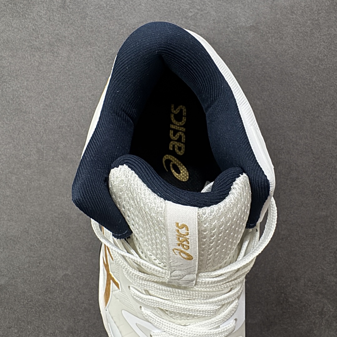 图片[7]-【公司级】Asics Sky Elite FF 3 亚瑟士舒适百搭 中帮 排球训练鞋 男女款 白金 一款专为排球运动员设计的高性能运动鞋。中底采用亚瑟士独家的ff blast+发泡材质，不仅强化了回弹性能，还让触地体验更加柔软。这种材料在提供充足缓震的同时，还能帮助运动员更有效地利用地面反作用力，从而增强弹跳力。为了提升运动时的稳定性，Asics Sky Elite FF 3排球鞋内置了巨型树脂支撑片risetruss。这一设计能够防止脚部在快速移动或跳跃时发生扭转，让运动员能够更自信地应对各种动作。鞋底采用耐磨橡胶材质，这种材料具有出色的耐磨性和抓地力。无论是在室内木地板还是室外场地，Asics Sky Elite FF 3排球鞋都能提供稳定的支撑和抓地效果。鞋面材料经过精心挑选，既保证了足够的强度，又具有良好的透气性。这样，运动员在运动过程中就能保持脚部的干爽和舒适。Asics Sky Elite FF 3排球鞋凭借其出色的科技亮点、设计特点和适用场景与人群，成为了一款备受排球运动员青睐的高性能运动鞋。 货号：1051A084-102 尺码：36 37 37.5 38 39 39.5 40 40.5 41.5 42 42.5 43.5 44 44.5 45 46 编码：GLB250260-选品中心