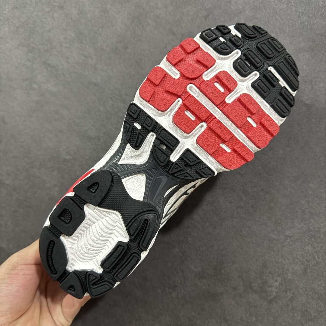 图片[9]-【原厂版】Nike Air Max Moto 2K 百搭舒适耐磨 低帮跑步鞋 银橙 官方同步配色 夏季新款 低帮轻便休闲透气网面跑步鞋 货号： HQ2056 尺码： 36 36.5 37.5 38 38.5 39 40 40.5 41 42 42.5 43 44 45-选品中心