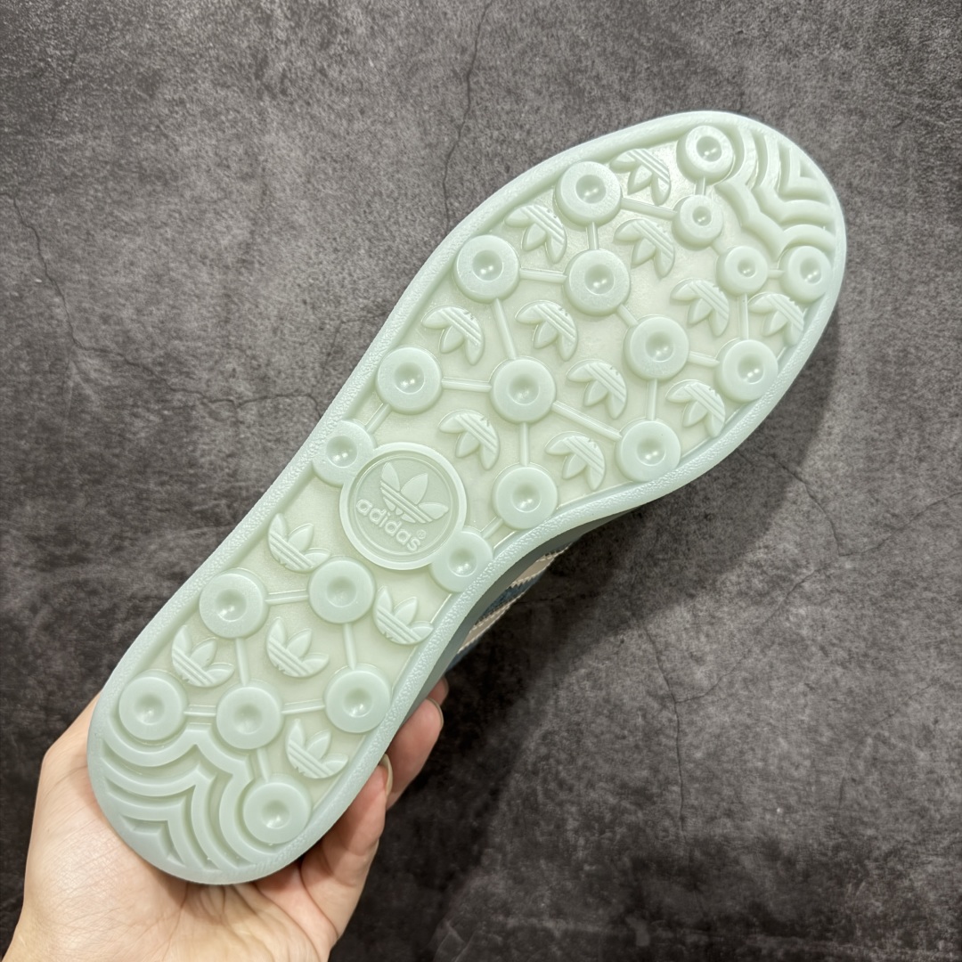 图片[9]-【纯原XL版本】Adidas Originals Gazelle INdoor 蓝白 三叶草休闲防滑耐磨低帮板鞋 鞋头出色设计 塑就出众贴合感 稳固的后跟贴合足部曲线设计 软弹舒适 不易磨脚 橡胶鞋底配合防滑纹路设计 平稳抓地 货号：JR8852 尺码：35 36 36.5 37.5 38 38.5 39.5 40 40.5 41.5 42 42.5 43 44 45-选品中心