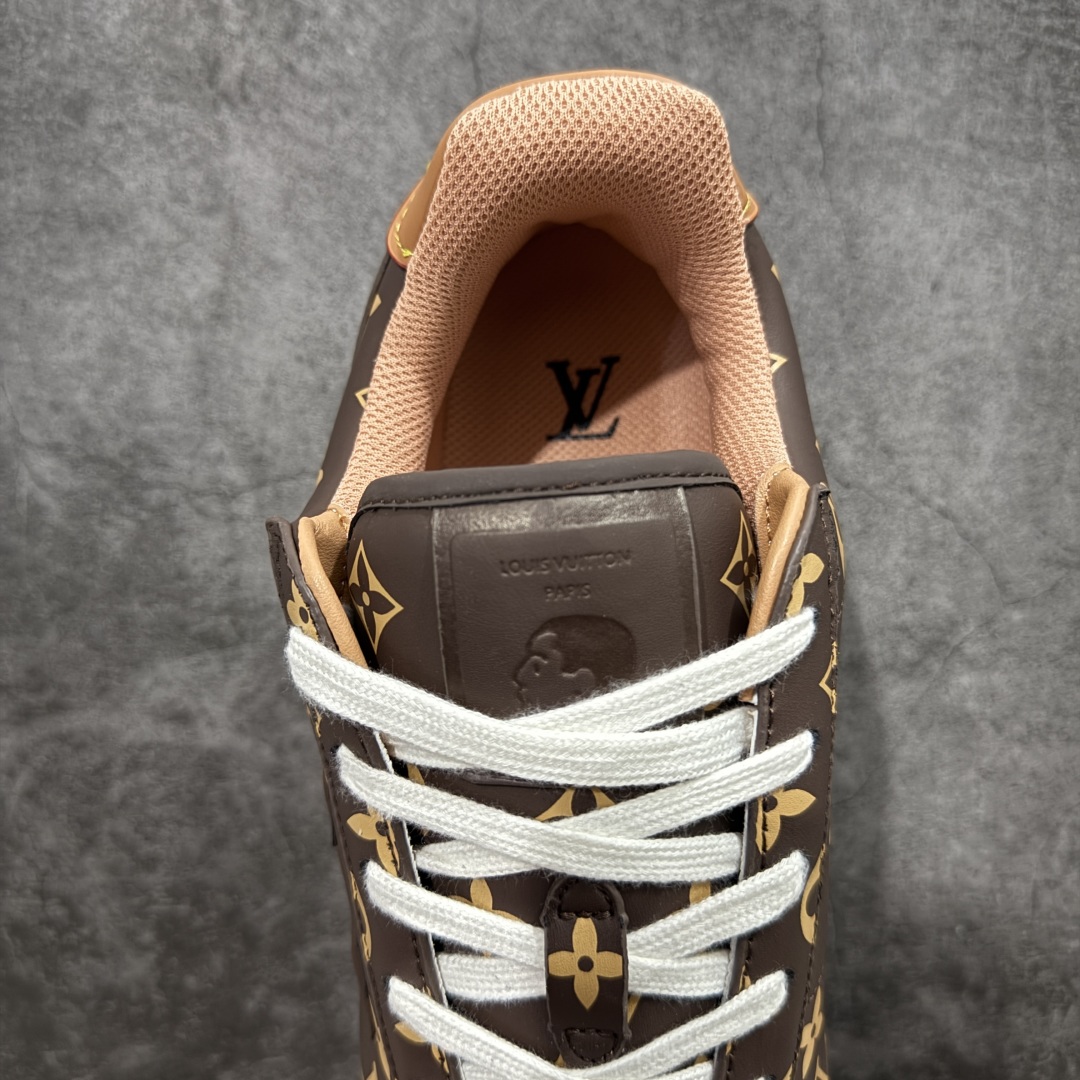 图片[8]-【外贸专供版】Nigo x Louis Vuitton LV联名款 阿甘 低帮运动休闲鞋 大厂出品 品质板正 此次系列包括从简约风格的运动鞋到引人注目的跑鞋 LV 以其标志性的厚底和现代美学脱颖而出 而其他款式则采用了奢华的麂皮 皮革和帆布等材质 一些运动鞋设计富有未来感 强调功能性与舒适性 并向运动风格的奢华鞋履迈进 每个细节都按原版1：1开发 面料 头层皮 内里 进口透气网里 鞋底原版开模防滑TPU材质 底厚3CM 尺码：36 37 38 39 40 41 42 43 44 45 46-选品中心