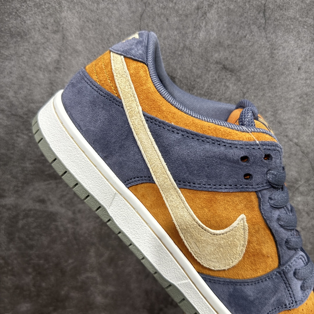 图片[7]-【免修ST版本】Nk SB Dunk Low ”Light Carbon/Monarch“ 美拉德风 低帮休闲板鞋 #款鞋采用全优质绒面革基底制成，确保了耐用性，又带给人一种高级质感。鞋头设计有透气孔，增强透气性，而网眼布和内衬则提供舒适感。 货号：HF3063-002 尺码：36 36.5 37.5 38 38.5 39 40 40.5 41 42 42.5 43 44 44.5 45 46-选品中心