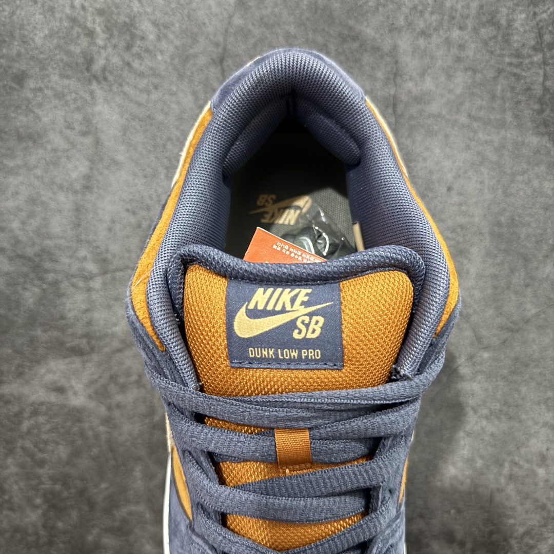 图片[8]-【免修ST版本】Nk SB Dunk Low ”Light Carbon/Monarch“ 美拉德风 低帮休闲板鞋 #款鞋采用全优质绒面革基底制成，确保了耐用性，又带给人一种高级质感。鞋头设计有透气孔，增强透气性，而网眼布和内衬则提供舒适感。 货号：HF3063-002 尺码：36 36.5 37.5 38 38.5 39 40 40.5 41 42 42.5 43 44 44.5 45 46-选品中心