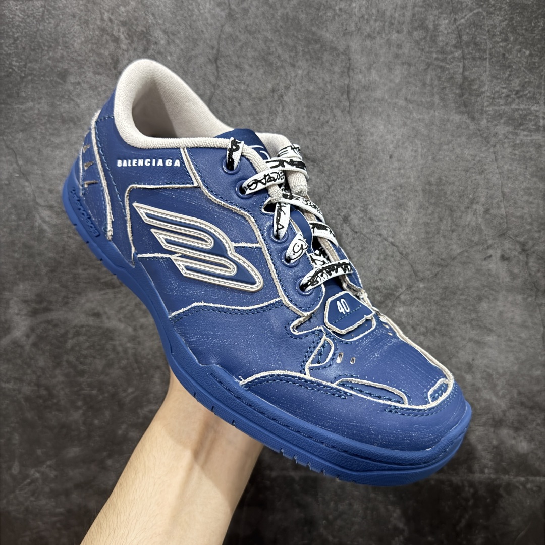 图片[3]-【XA纯原版】Balenciaga Hamptons Worn-Out 巴黎世家十八18代 涤纶（聚酯纤维）牛皮革 圆头系带 低帮 生活休闲鞋板鞋 全套原纸板楦头开发 最原汁原味的灵魂版型 全鞋荧光划线卡点 胶水把控整洁度追求极致完美 每一双都是工艺品 多重QC质检 超越公司货的品控标准 实实在在的免检产品 原盒原配 正确字体电绣 粗细、位置、大小正确 侧边TPU 透气孔匹配意产原版 正确分离大底 TPU软底 原版一致大底LOGO 立体感十足 原厂皮料水洗做旧 采购原厂网纱 偏大一码 尺码：35 36 37 38 39 40 41 42 43 44 45 46-选品中心