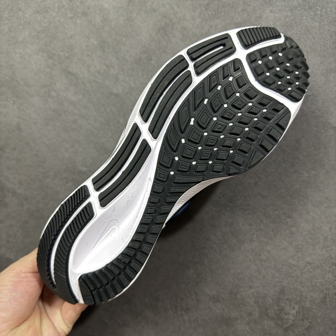 图片[9]-【定制版】Nike Pegasus 37 耐克 飞马37代 低帮 威武之师 黑蓝色 男女同款 赛博朋克 手绘潮流简约百搭防滑耐磨低邦跑步鞋 该定制版球鞋选用原鞋款为Nike Pegasus 37为原鞋，整双鞋以蓝色为主，鞋身配色设计简约百搭，英文涂鸦点缀设计使其更有设计感。 货号：BQ9646-200 尺码：36-45带半码 编码：HXSA310320-选品中心