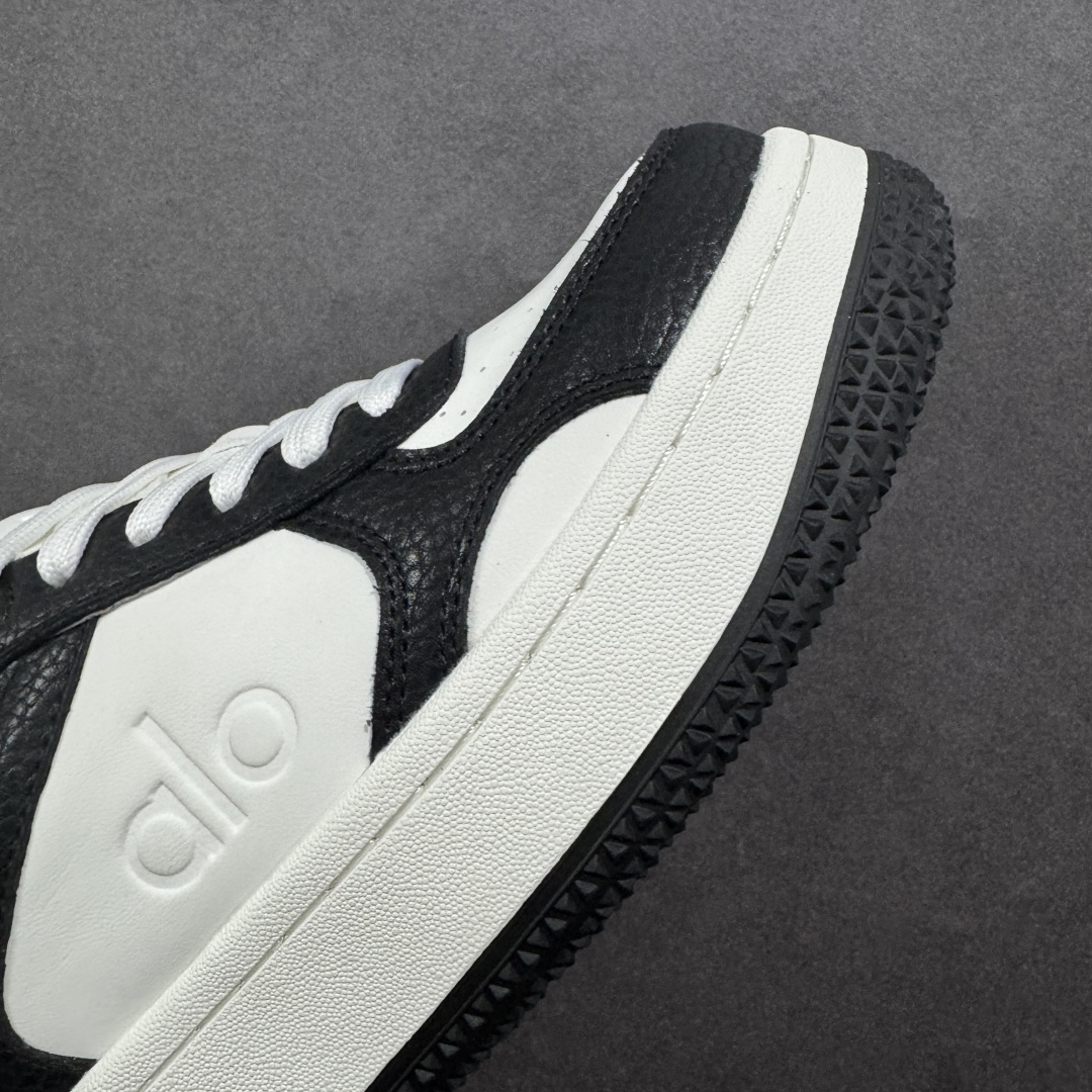 图片[5]-【佛山版本】Alo Yoga Recovery Mode 人气单品 舒适简约防滑耐磨低帮休闲板鞋  Alo Yoga于2007年创立于洛杉矶，意在传播有意识的运动，同时激发人们的健康意识与创造力。品牌的核心理念在于制作能够带来完美体验的瑜伽服饰与功能性单品，让有意识的运动融入并改变生活。  尺码：38-44无半码-选品中心