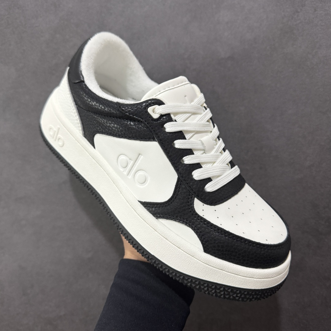 图片[3]-【佛山版本】Alo Yoga Recovery Mode 人气单品 舒适简约防滑耐磨低帮休闲板鞋  Alo Yoga于2007年创立于洛杉矶，意在传播有意识的运动，同时激发人们的健康意识与创造力。品牌的核心理念在于制作能够带来完美体验的瑜伽服饰与功能性单品，让有意识的运动融入并改变生活。  尺码：38-44无半码-选品中心