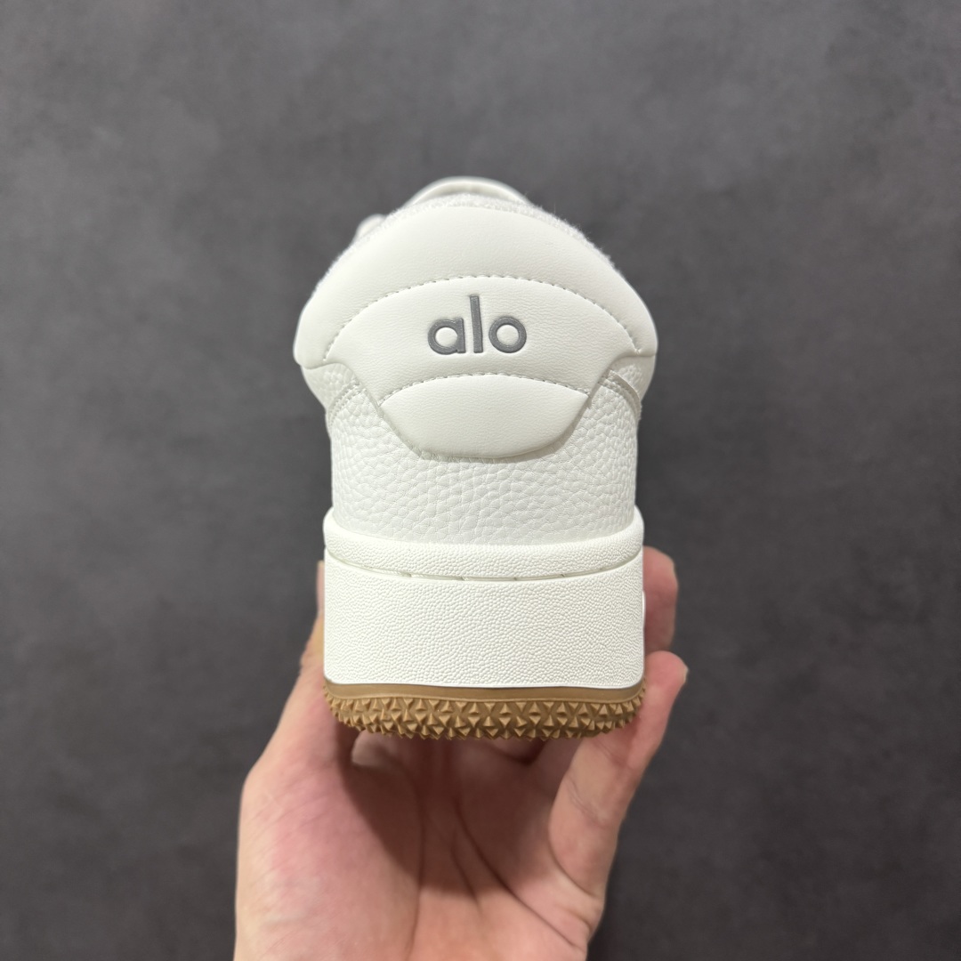 图片[4]-【佛山版本】Alo Yoga Recovery Mode 人气单品 舒适简约防滑耐磨低帮休闲板鞋  Alo Yoga于2007年创立于洛杉矶，意在传播有意识的运动，同时激发人们的健康意识与创造力。品牌的核心理念在于制作能够带来完美体验的瑜伽服饰与功能性单品，让有意识的运动融入并改变生活。  尺码：38-44无半码-选品中心