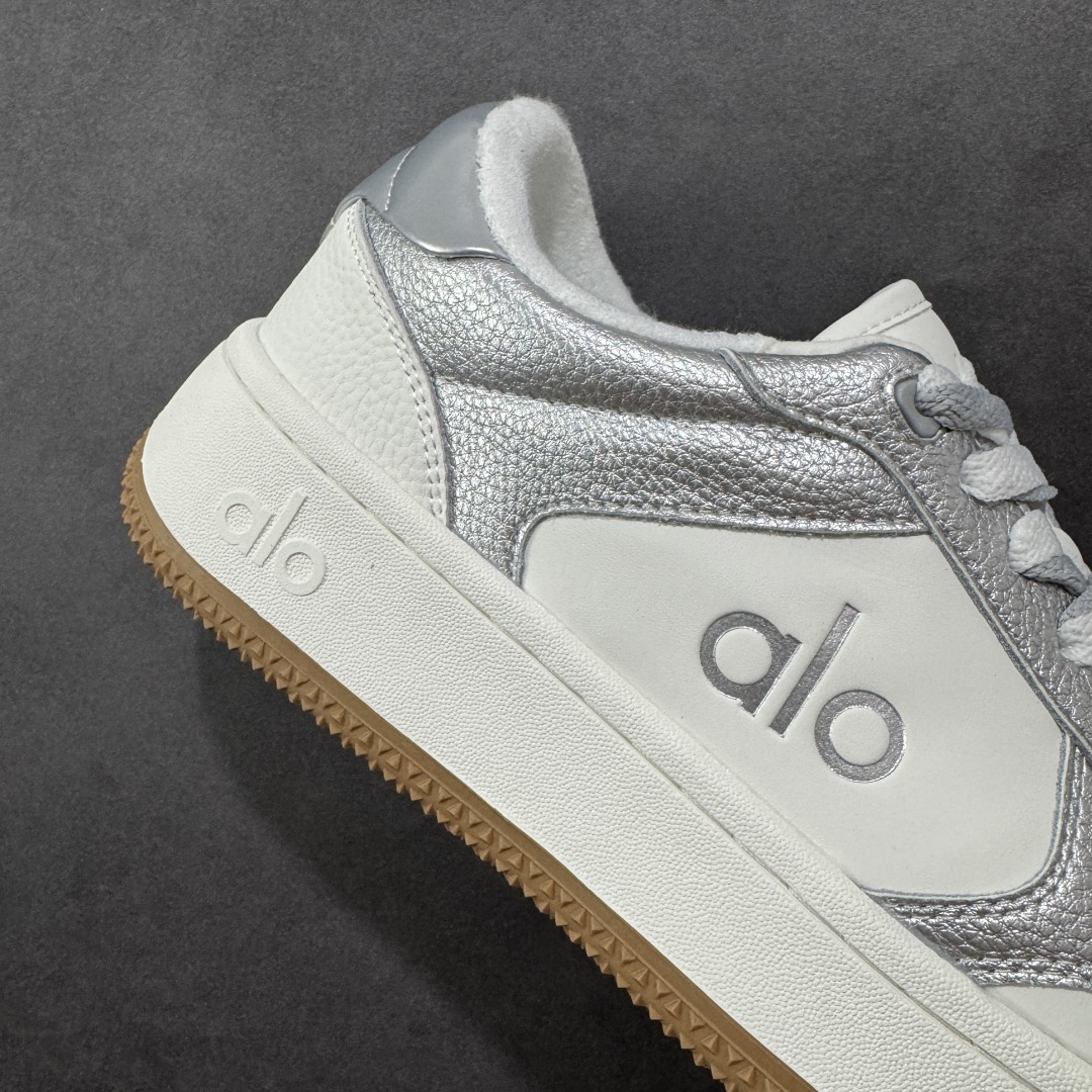 图片[6]-【佛山版本】Alo Yoga Recovery Mode 人气单品 舒适简约防滑耐磨低帮休闲板鞋  Alo Yoga于2007年创立于洛杉矶，意在传播有意识的运动，同时激发人们的健康意识与创造力。品牌的核心理念在于制作能够带来完美体验的瑜伽服饰与功能性单品，让有意识的运动融入并改变生活。  尺码：38-44无半码-选品中心