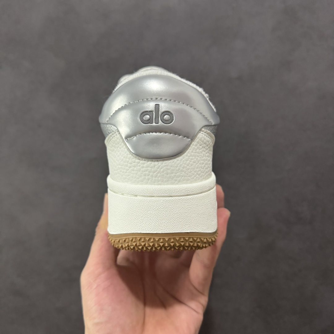 图片[4]-【佛山版本】Alo Yoga Recovery Mode 人气单品 舒适简约防滑耐磨低帮休闲板鞋  Alo Yoga于2007年创立于洛杉矶，意在传播有意识的运动，同时激发人们的健康意识与创造力。品牌的核心理念在于制作能够带来完美体验的瑜伽服饰与功能性单品，让有意识的运动融入并改变生活。  尺码：38-44无半码-选品中心