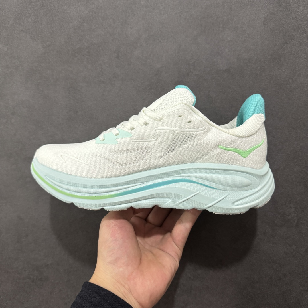 图片[2]-【公司级】HOKA M CLIFTON 10 轻量低帮户外越野跑鞋 户外山脉越野轻量运动跑鞋 鞋面用轻的无缝架构 鞋带用了弹性不易松脱的扁宽弹性鞋带 轻薄的TPU贴在透气的鞋面上 前掌与中掌部分进行加宽 橡胶大底 EVA缓震鞋底用滚动平衡技术引导跑者自然步态 货号：1162031 尺码：36 36.5 37.5 38 38.5 39 40 40.5 41 42 42.5 43 44 45 46-选品中心