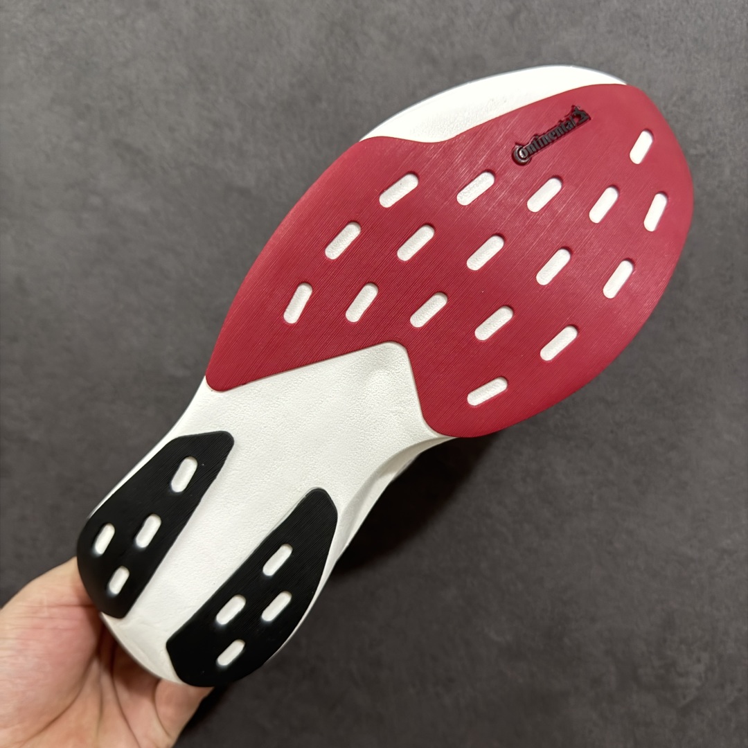 图片[9]-【纯原TD版】Adidas Adizero Evo SL 阿迪超轻透气缓震跑鞋  整体外观造型与adiZero Adios Pro EVO 1非常相似 中底配置方面搭载全掌Lightstrike Pro 鞋面采用透气网面示人 契合日常训练鞋的定位 更加耐用 外底给到了马牌橡胶 及上代竞速旗舰adidas Adizero Adios Pro 3区域分布 货号： JQ4567  尺码：36-45-选品中心