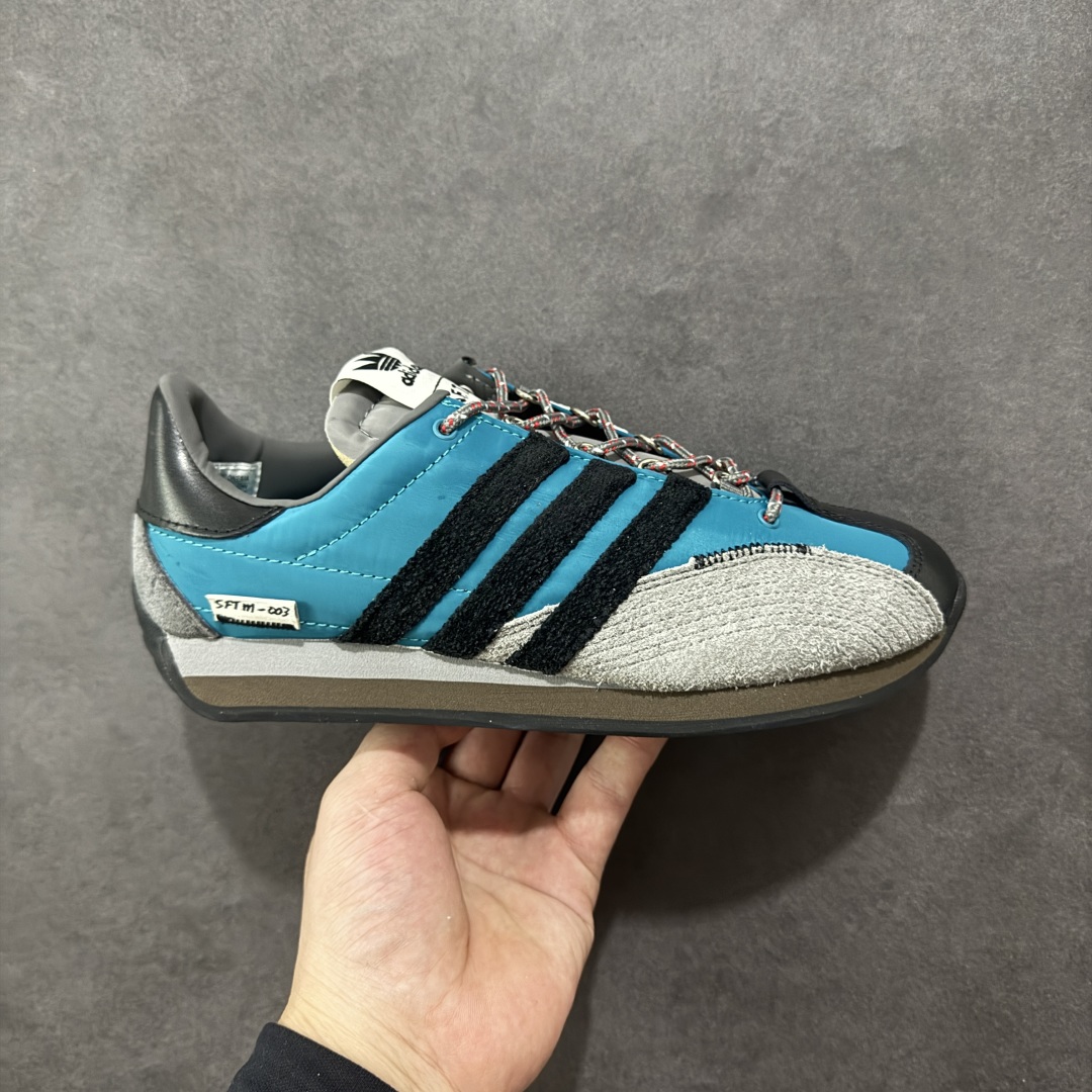 【福利版】Adidas x Song For The Mute 联名款 阿迪三叶草休闲板鞋 #联名款采用尼龙和绒面革的梦幻拼接 低调而富有质感 呈现SFTM一贯的面料美学 皮革材质和尼龙布材质的组合也更具是时代感 亮点十足的斑点鞋带 体现怀旧主义和前卫设计无缝交织 货号: ID3545 尺码:36-45-选品中心