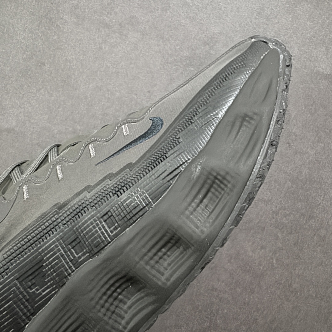 图片[5]-【公司级】Nk Ava Rover Hs 低帮复古运动鞋 该鞋款采用流线型轮廓设计，鞋面结合 TPU 网格支撑结构，中底搭载 ReactX 泡棉材质，外底为 华夫底纹，整体呈现机能风风格。 设计风格：以流线型轮廓和轻薄物料鞋面为主，TPU 网格状支撑结构增强支撑性。 中底技术：采用 ReactX 泡棉材质，提供缓震性能。 外底设计：华夫底纹外底兼顾灵活度和抓地力。 货号：HQ2863-300 尺码：36 36.5 37.5 38 38.5 39 40 40.5 41 42 42.5 43 44 44.5 45-选品中心