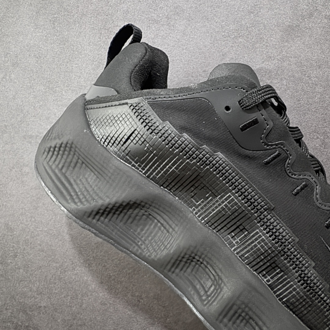 图片[6]-【公司级】Nk Ava Rover Hs 低帮复古运动鞋 该鞋款采用流线型轮廓设计，鞋面结合 TPU 网格支撑结构，中底搭载 ReactX 泡棉材质，外底为 华夫底纹，整体呈现机能风风格。 设计风格：以流线型轮廓和轻薄物料鞋面为主，TPU 网格状支撑结构增强支撑性。 中底技术：采用 ReactX 泡棉材质，提供缓震性能。 外底设计：华夫底纹外底兼顾灵活度和抓地力。 货号：DX4215-005 尺码：36 36.5 37.5 38 38.5 39 40 40.5 41 42 42.5 43 44 44.5 45-选品中心