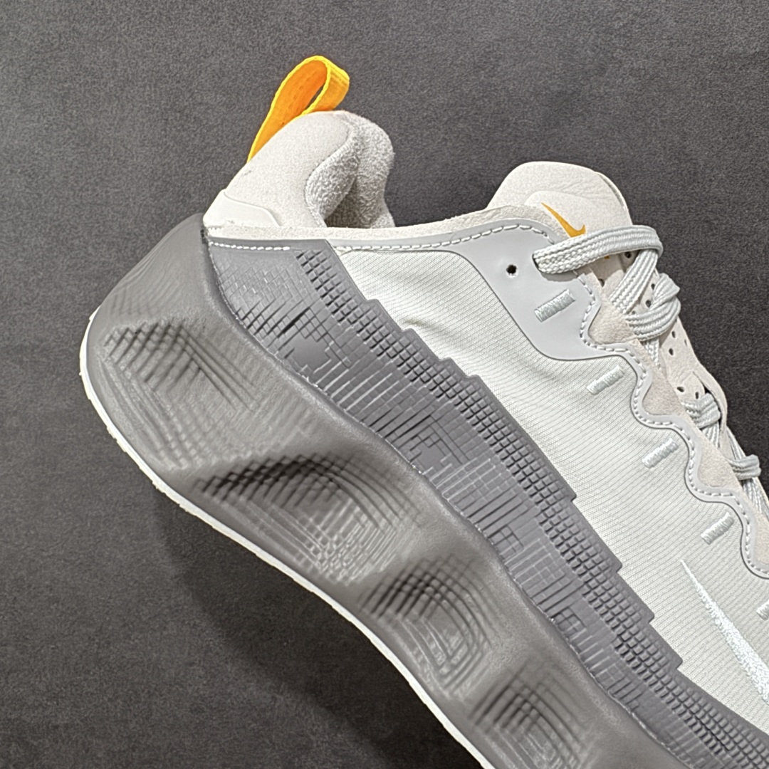 图片[6]-【公司级】Nk Ava Rover Hs 低帮复古运动鞋 该鞋款采用流线型轮廓设计，鞋面结合 TPU 网格支撑结构，中底搭载 ReactX 泡棉材质，外底为 华夫底纹，整体呈现机能风风格。 设计风格：以流线型轮廓和轻薄物料鞋面为主，TPU 网格状支撑结构增强支撑性。 中底技术：采用 ReactX 泡棉材质，提供缓震性能。 外底设计：华夫底纹外底兼顾灵活度和抓地力。 货号：DX4215-004 尺码：36 36.5 37.5 38 38.5 39 40 40.5 41 42 42.5 43 44 44.5 45-选品中心