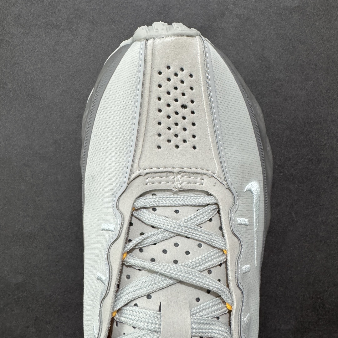 图片[8]-【公司级】Nk Ava Rover Hs 低帮复古运动鞋 该鞋款采用流线型轮廓设计，鞋面结合 TPU 网格支撑结构，中底搭载 ReactX 泡棉材质，外底为 华夫底纹，整体呈现机能风风格。 设计风格：以流线型轮廓和轻薄物料鞋面为主，TPU 网格状支撑结构增强支撑性。 中底技术：采用 ReactX 泡棉材质，提供缓震性能。 外底设计：华夫底纹外底兼顾灵活度和抓地力。 货号：DX4215-004 尺码：36 36.5 37.5 38 38.5 39 40 40.5 41 42 42.5 43 44 44.5 45-选品中心