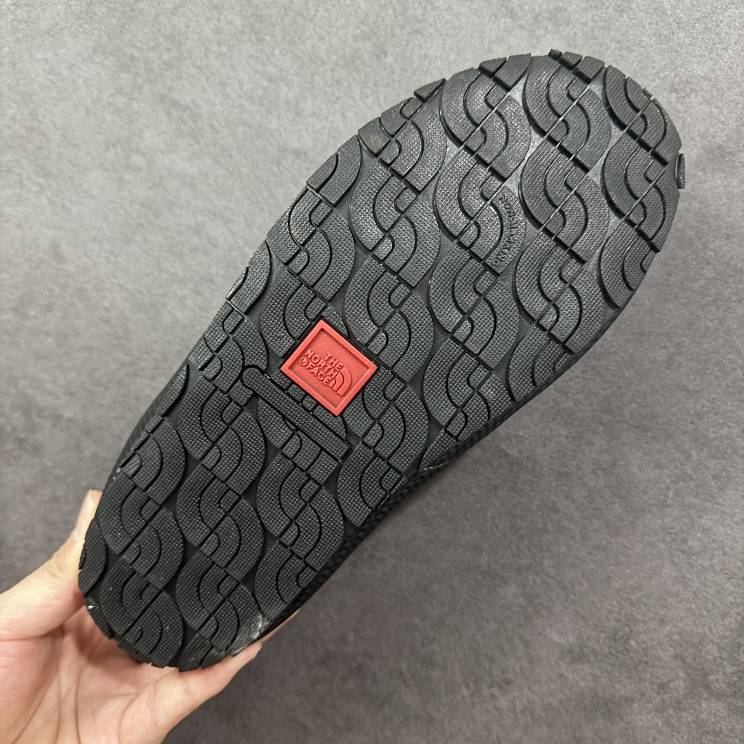 图片[9]-【公司级】The North Face/TNF/北面/乐斯菲斯 家居棉鞋 逛街休闲鞋 ，男女鞋采用尼龙布填充棉鞋面材质，内嵌毛绒里衬和鞋垫,保暖锁热，外置防滑耐磨橡胶底片❗️户外轻旅者鞋履,著名户外品牌-北面The North Face THERMOBALL™ TRACTION MULE V 牵引5代系列户外穆勒风舒适保暖休闲运动踩跟便鞋 类型：男女鞋 尺码：36 37 38 39 40 41 42 43 44 45-选品中心