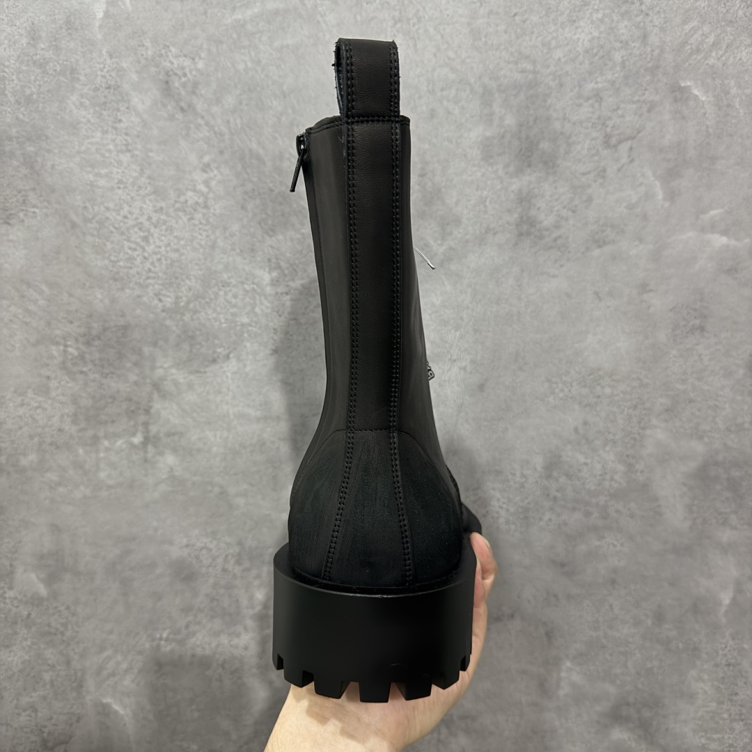 图片[4]-本的【莞产G版】Balenciaga Hummer 巴黎世家牛皮 圆头系带短筒马丁靴 原版购入开发 做货 极致做旧 巴黎世家做旧的款式百分之90都是好看的 这双靴子也不例外 破旧风格 双层材质 外层粗帆布做了磨损和褪色处理 内层做了透气网状里布 比较惊艳的是鞋底和鞋侧橡胶 原版定制进口做旧帆布 原版进口透气网里 原版开模橡胶大底 增高底厚5CM超显大长腿NCC 尺码： 39 40 41 42 43 44 45-选品中心