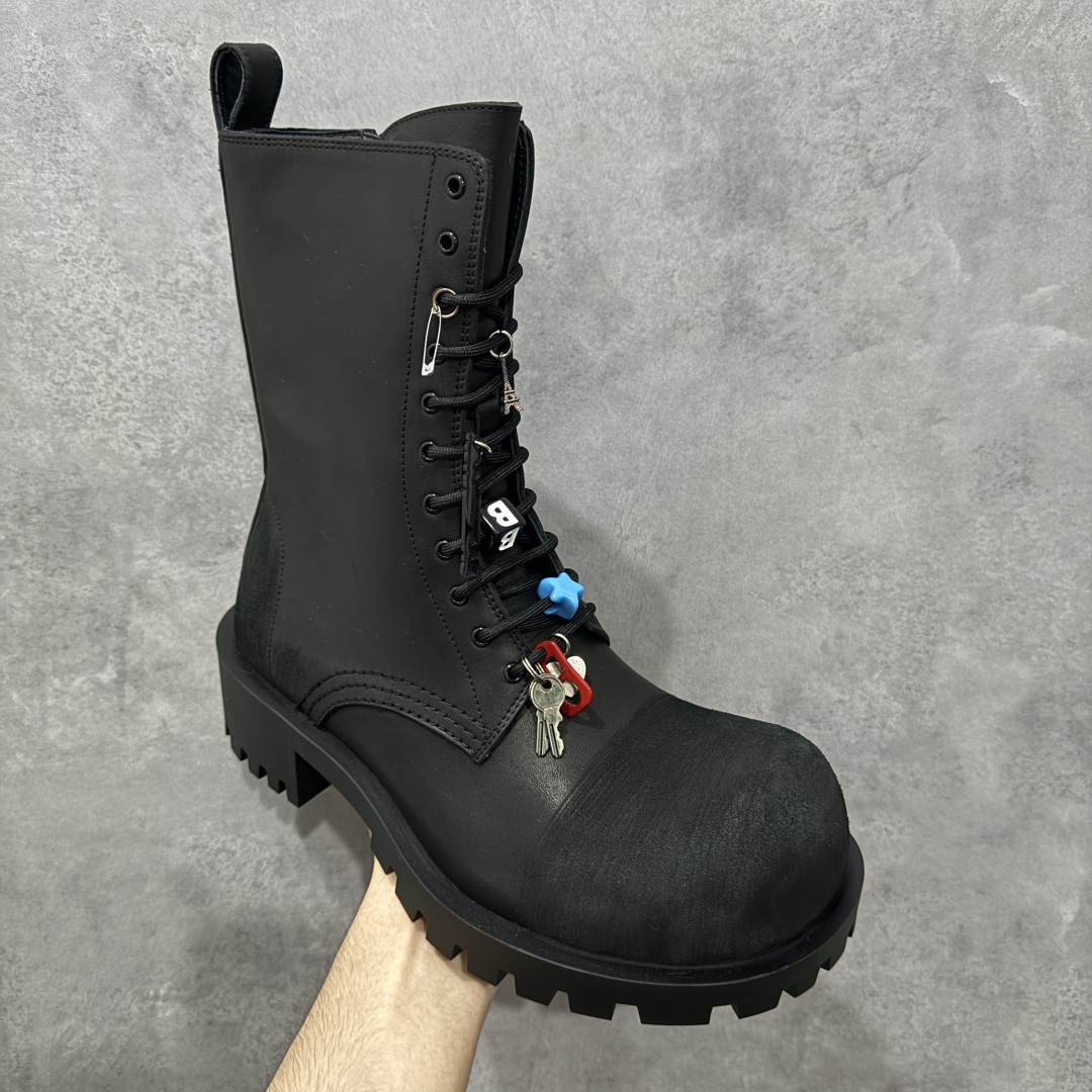 图片[3]-本的【莞产G版】Balenciaga Hummer 巴黎世家牛皮 圆头系带短筒马丁靴 原版购入开发 做货 极致做旧 巴黎世家做旧的款式百分之90都是好看的 这双靴子也不例外 破旧风格 双层材质 外层粗帆布做了磨损和褪色处理 内层做了透气网状里布 比较惊艳的是鞋底和鞋侧橡胶 原版定制进口做旧帆布 原版进口透气网里 原版开模橡胶大底 增高底厚5CM超显大长腿NCC 尺码： 39 40 41 42 43 44 45-选品中心