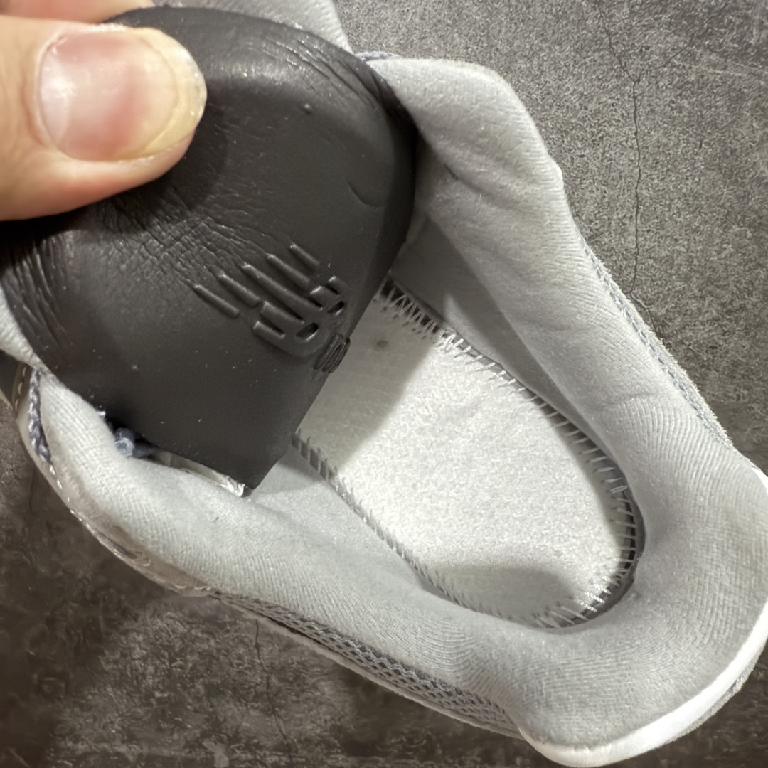 图片[8]-【Mok版】New Balance NB2002R系列 M2002RST 独家私模 官方99%复刻 6层组合大底 原楦、原纸板、独家私模组合底.abzorb搭配ndurance橡胶大底，还原原版耐磨性、抓地力、弹性和缓震性能 后续新配色陆续出货 长期供应 经历几个月改版.调整.极致还原出货 2025新版鞋型 拒绝杀猪 欢迎对比市面各种虚高版本 尺码：36-47.5-选品中心