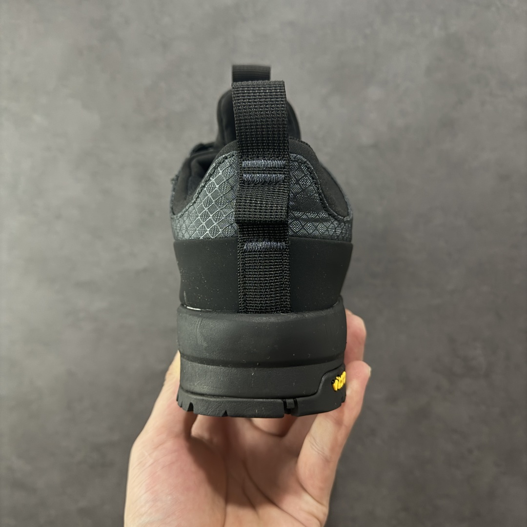 图片[4]-【广东纯原版本】The North Face 北面 户外运动休闲登山鞋越野徒步鞋 #大厂品质 面料采用进口牛皮 鞋底采用Vibram黄金大底 专门为鞋底设计的橡胶以出色的耐磨性 良好的防滑性或得不少户外运动爱好者的喜欢 专业户外登山品牌（北面）The North Face自1966年创立，由两位热爱登山徒步的年轻登山者于美西旧金山开创，不断透过研发与创新，并且将最先进的技术结合在服装与鞋款设计，生产多种外型帅气且专业能力非常强的户外运动装备而备受欢迎。 尺码：40-45-选品中心