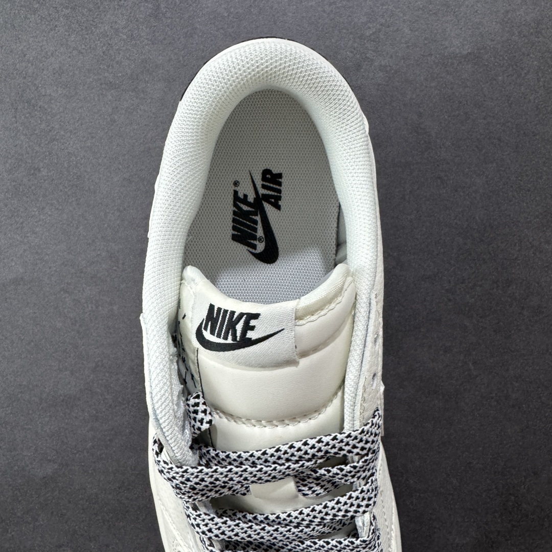 图片[7]-【定制版】Fragment x Travis Scott xDior Air Jordan 1 Low 三方联名倒钩 整双鞋以全荔枝皮打造，腰身搭配白色「倒勾」，再点缀上Travis Scott 标志性的Logo，后跟处以藤原浩最拿手的蓝色为主色调，完善极具Fragment Design的白蓝黑设计风格，左右脚分别以Travis Scott鬼脸和乔丹飞翼加以修饰，彰显出三方联名的奢华格调 尺码： 36 36.5 37.5 38 38.5 39 40 40.5 41 42 42.5 43 44 45 货号：JP1628-254 编码：HXSB330340-选品中心