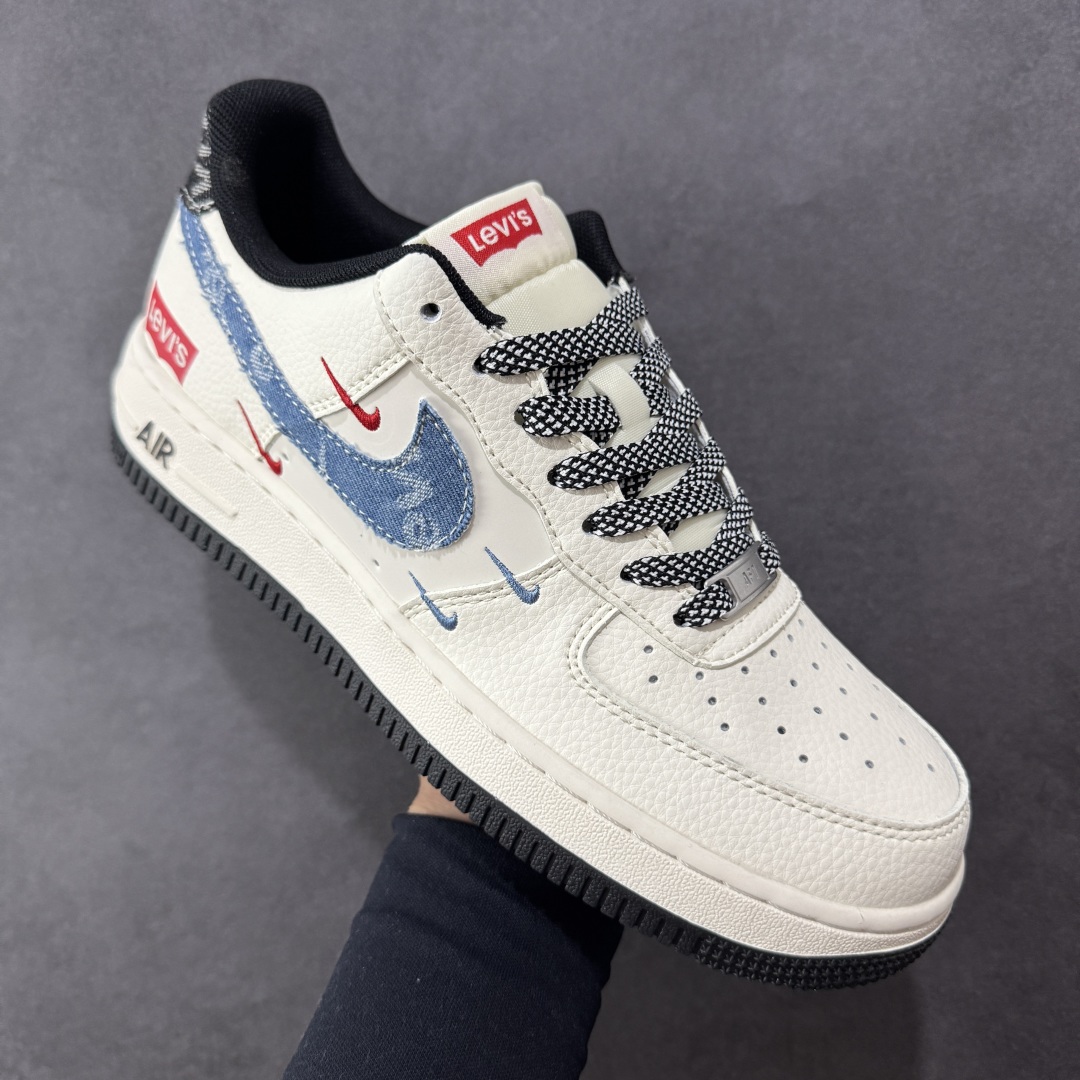 图片[3]-【定制版】Nike Air Force 1\’07 Low 李维斯联名 米蓝牛仔四勾 空军一号低帮休闲板鞋  #原楦头原纸板 原装鞋盒 定制五金配件 内置全掌气垫 原厂鞋底 货号：QW5606-261  尺码：36 36.5 37.5 38 38.5 39 40 40.5 41 42 42.5 43 44 44.5 45-选品中心