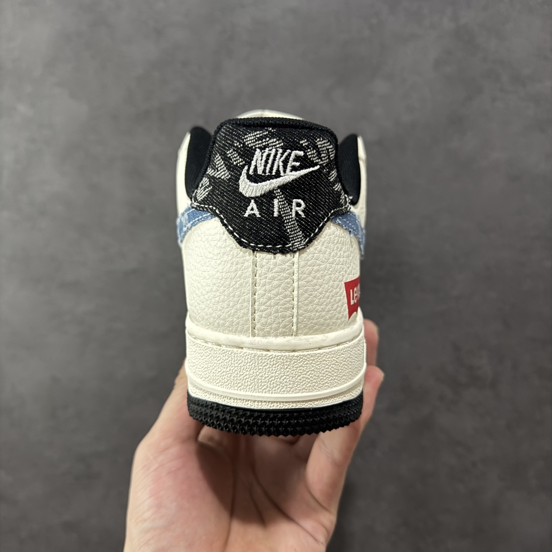 图片[4]-【定制版】Nike Air Force 1\’07 Low 李维斯联名 米蓝牛仔四勾 空军一号低帮休闲板鞋  #原楦头原纸板 原装鞋盒 定制五金配件 内置全掌气垫 原厂鞋底 货号：QW5606-261  尺码：36 36.5 37.5 38 38.5 39 40 40.5 41 42 42.5 43 44 44.5 45-选品中心